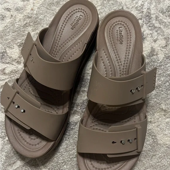 Croc platform sandals - Picture 2 of 3